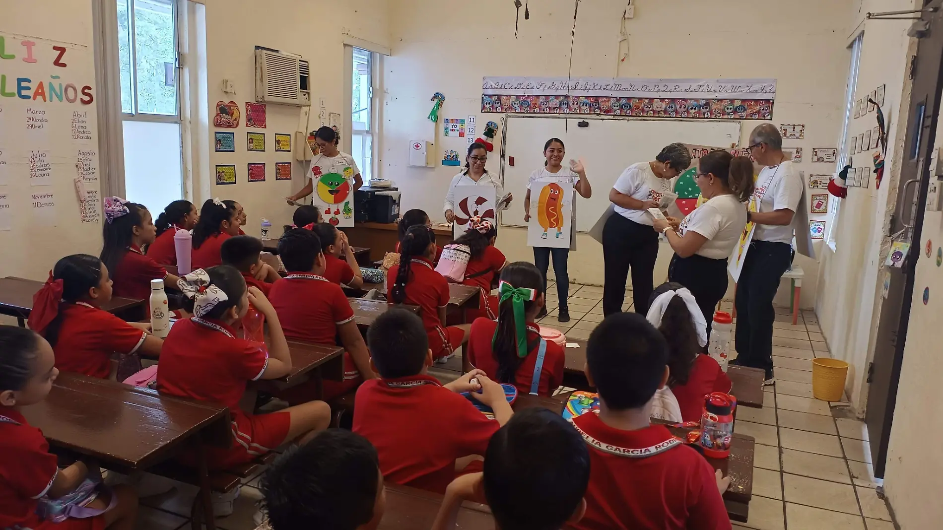 El objetivo del proyecto amor por la ciencia es promover las vocaciones tempranas en ciencia tecnología y humanidades para los niños